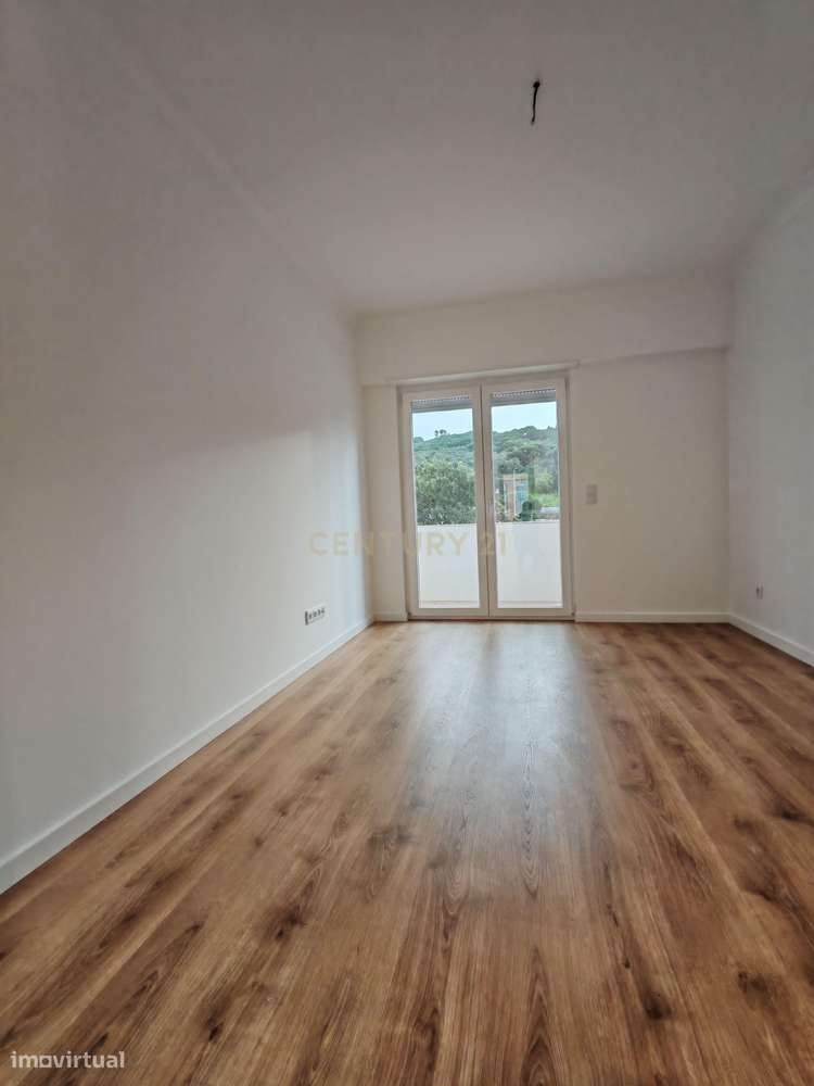 Apartamento T3 Totalmente Remodelado, São Domingos de Benfica. - Grande imagem: 4/15