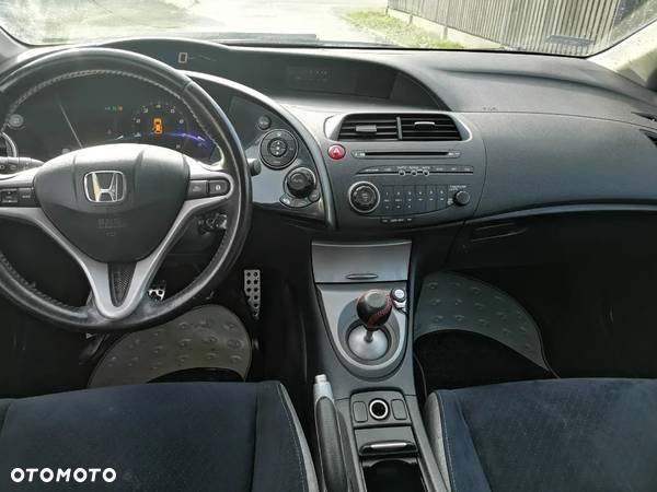 Honda Civic 1.4 Comfort - 11