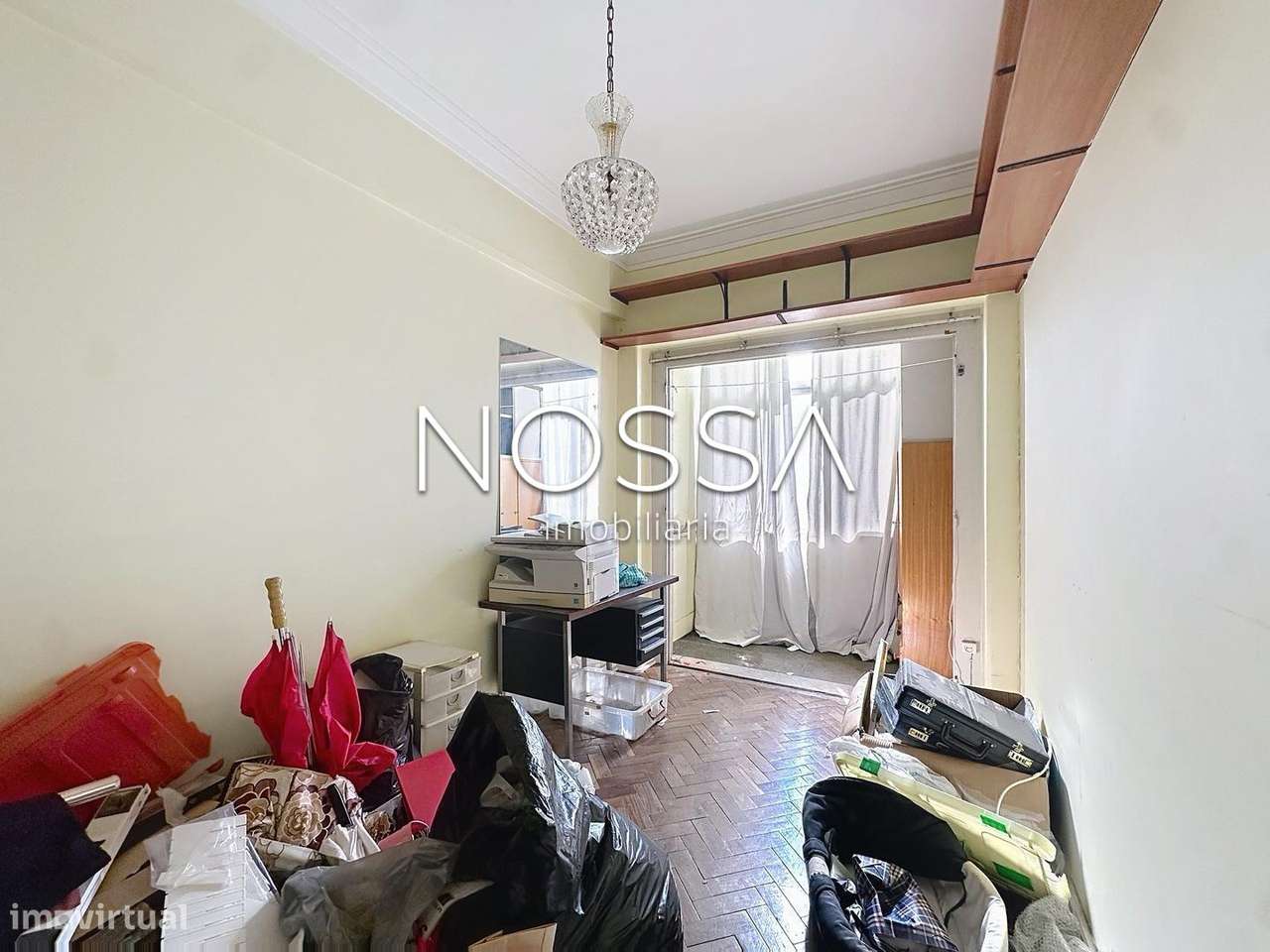 Oportunidade | T3 p/ Remodelar | Filipe Folque – Av. Novas-24