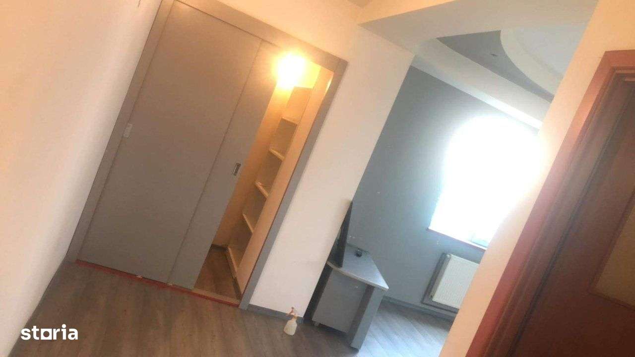 Garsoniera Trivale, bloc nou, mobilata, centrala - Imagine principală: 4/8