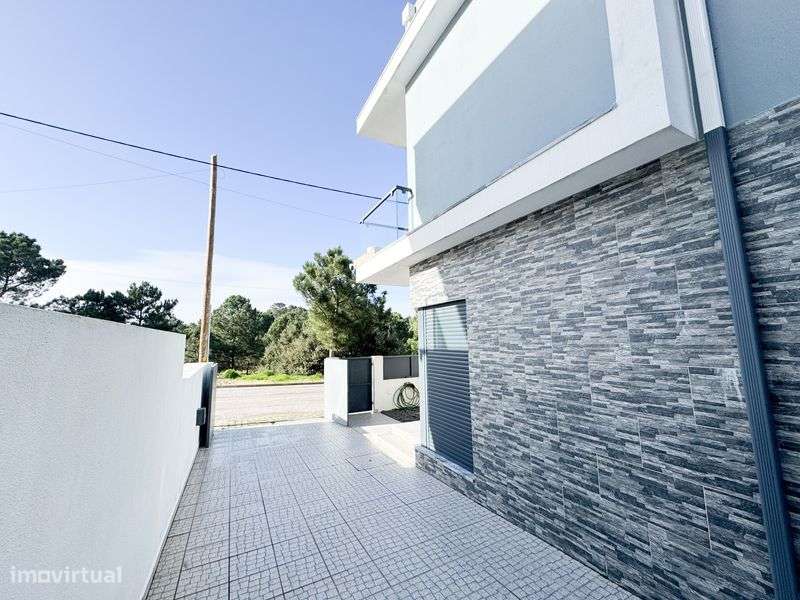 Moradia T4 TRIPLEX Fernao Ferro - Grande imagem: 2/12