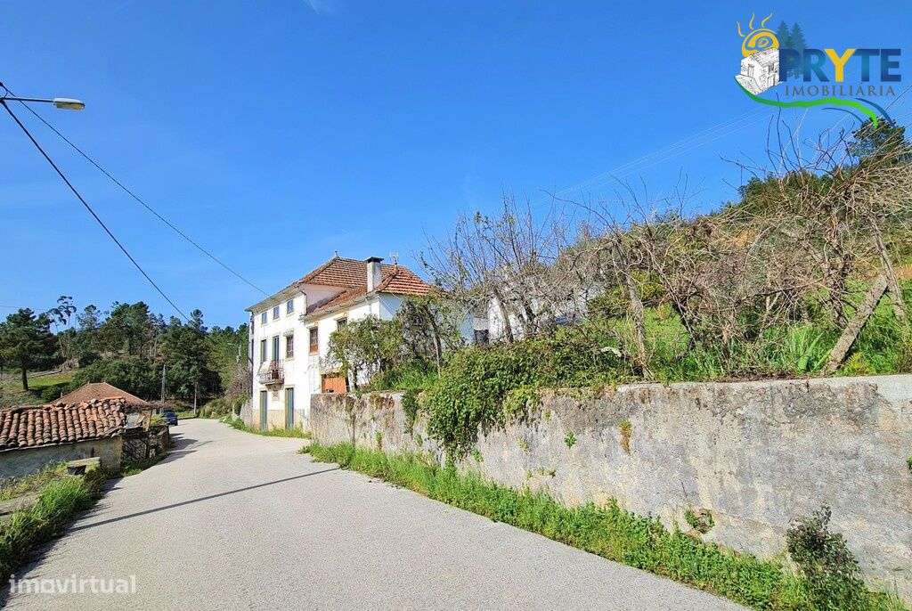 Moradia recentemente remodelada situada em Mega Cimeira - Álvares - Grande imagem: 4/60