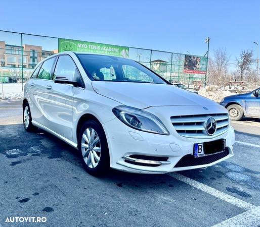 Mercedes-Benz B 180 CDI - 11