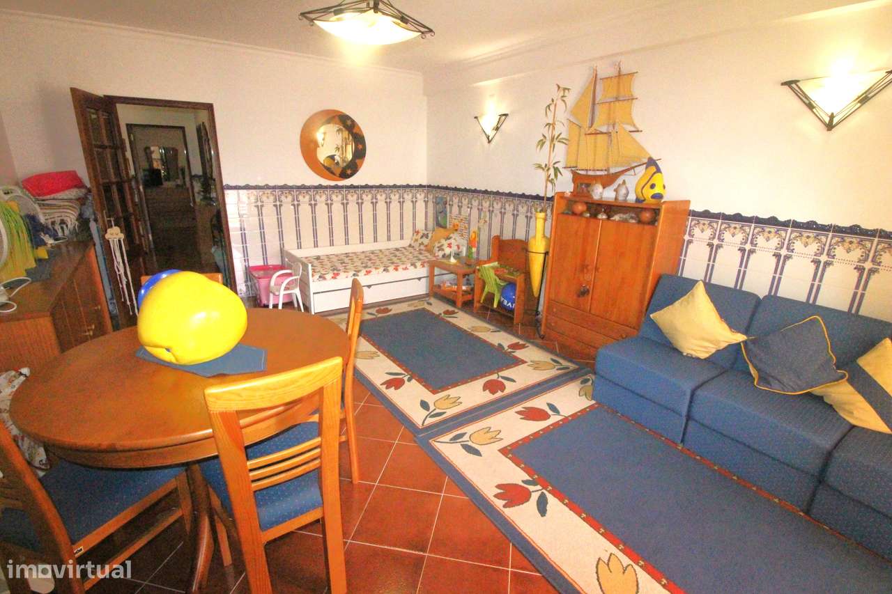 Armação de Pêra T2 Perto do mercado com Piscina, Garagem e Arrecadação-13