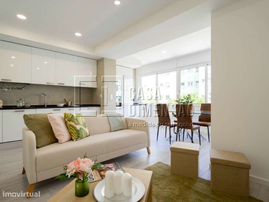 Apartamento T3 em Benfica, com Varandas, Totalmente Mobilado e Pron...-7