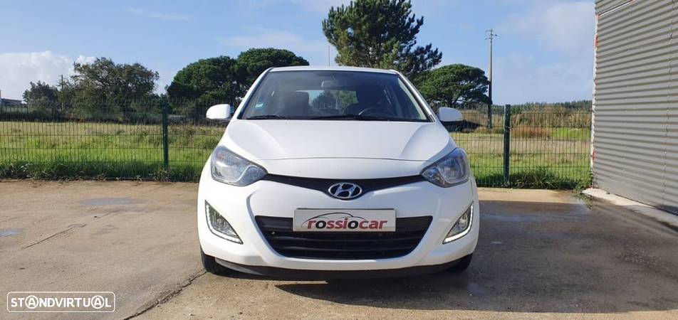 Hyundai i20 1.1 CRDi Urban - 6