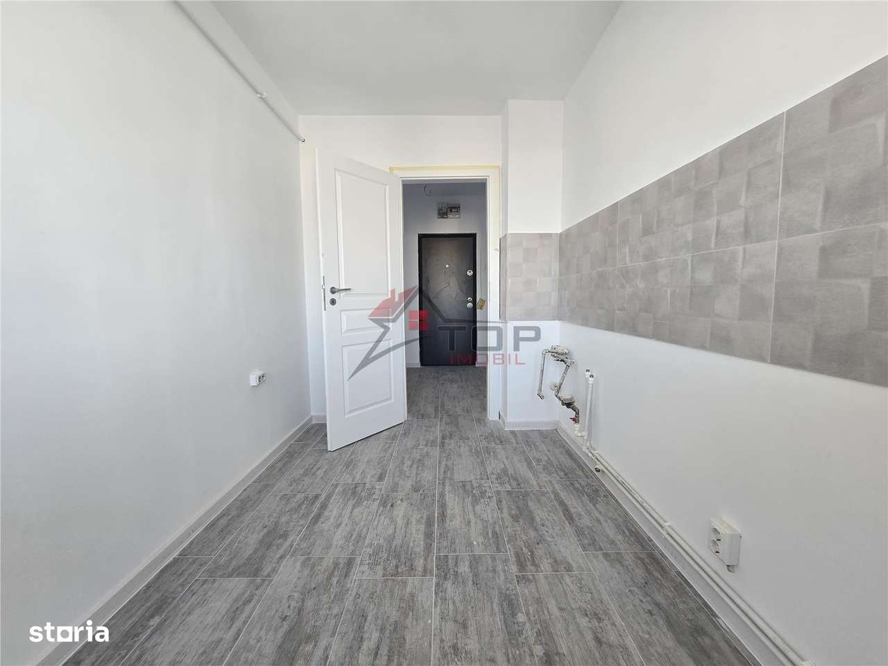 Podu Ros - pod Nicolina , 2 camere model mare 54mp, renovat, liber - Imagine principală: 2/7