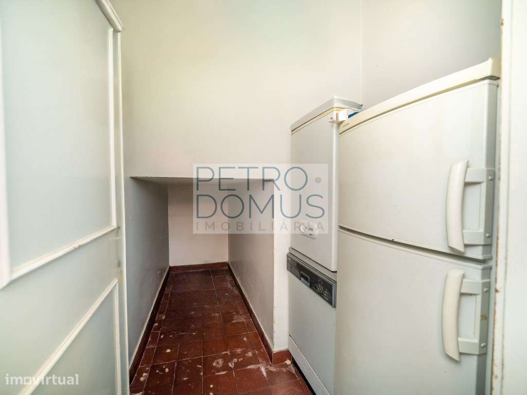 MORADIA T4 EXCLUSIVA COM VISTA DESLUMBRANTE SOBRE O RIO TEJO E A LE...-13