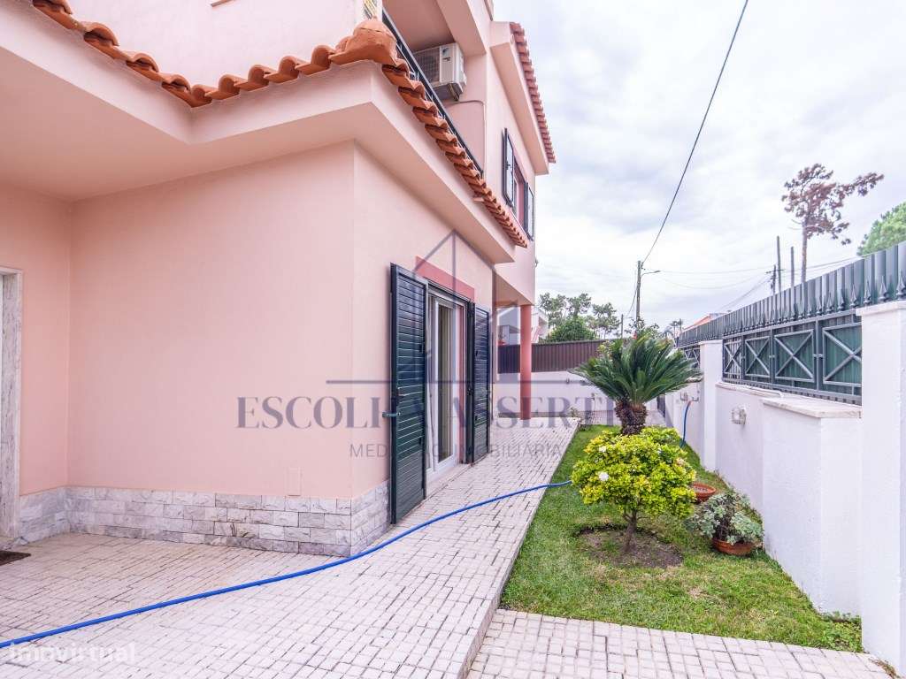 Elegância e Exclusividade na Aroeira - Moradia com Piscina, Jardim ...-53