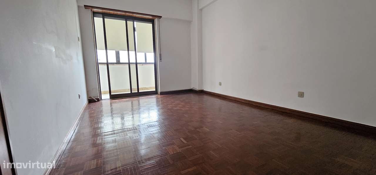 Belíssimo T4  no Infantado- Loures-16