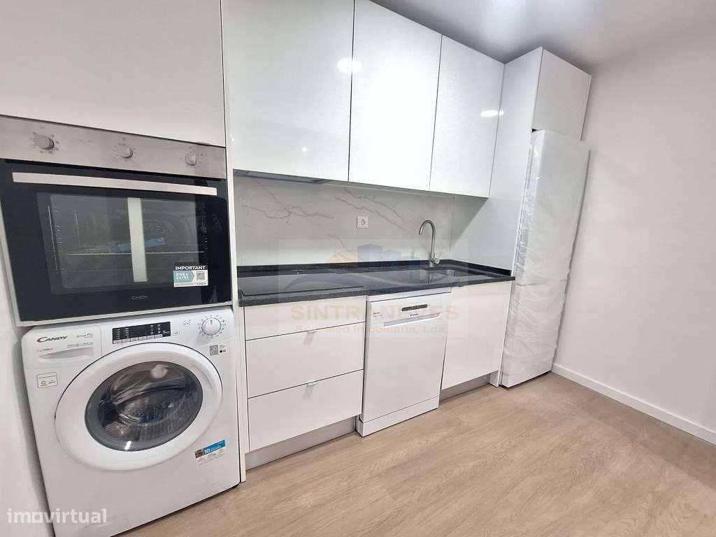 Apartamento com excelente logradouro, totalmente remodelado - Grande imagem: 4/27