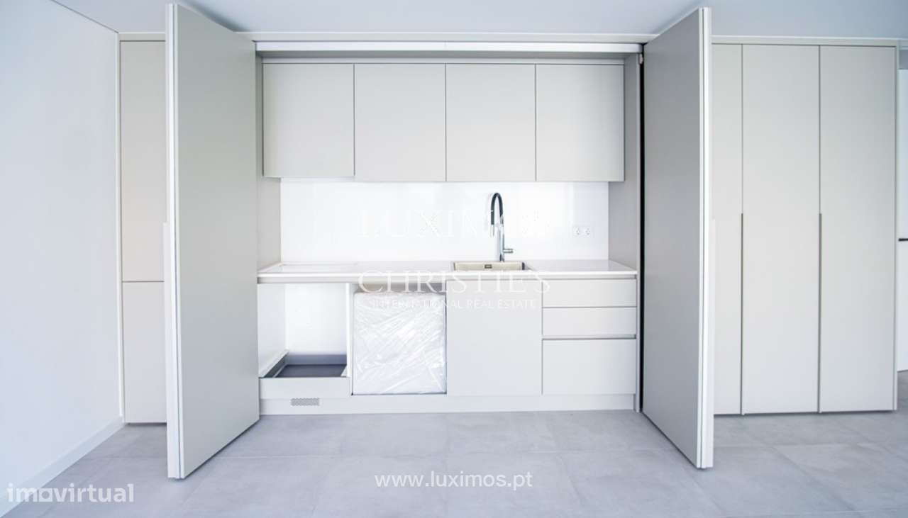 Moradia V4+1 com piscina e jardim, para venda, em Aveiro - Grande imagem: 4/25