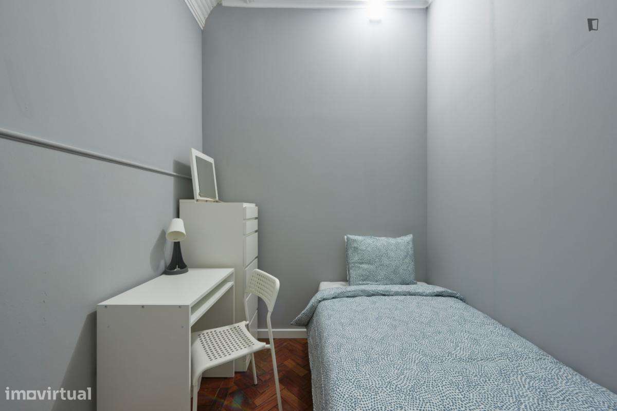 Quarto - localizado em Saldanha Lisbon - Grande imagem: 5/7