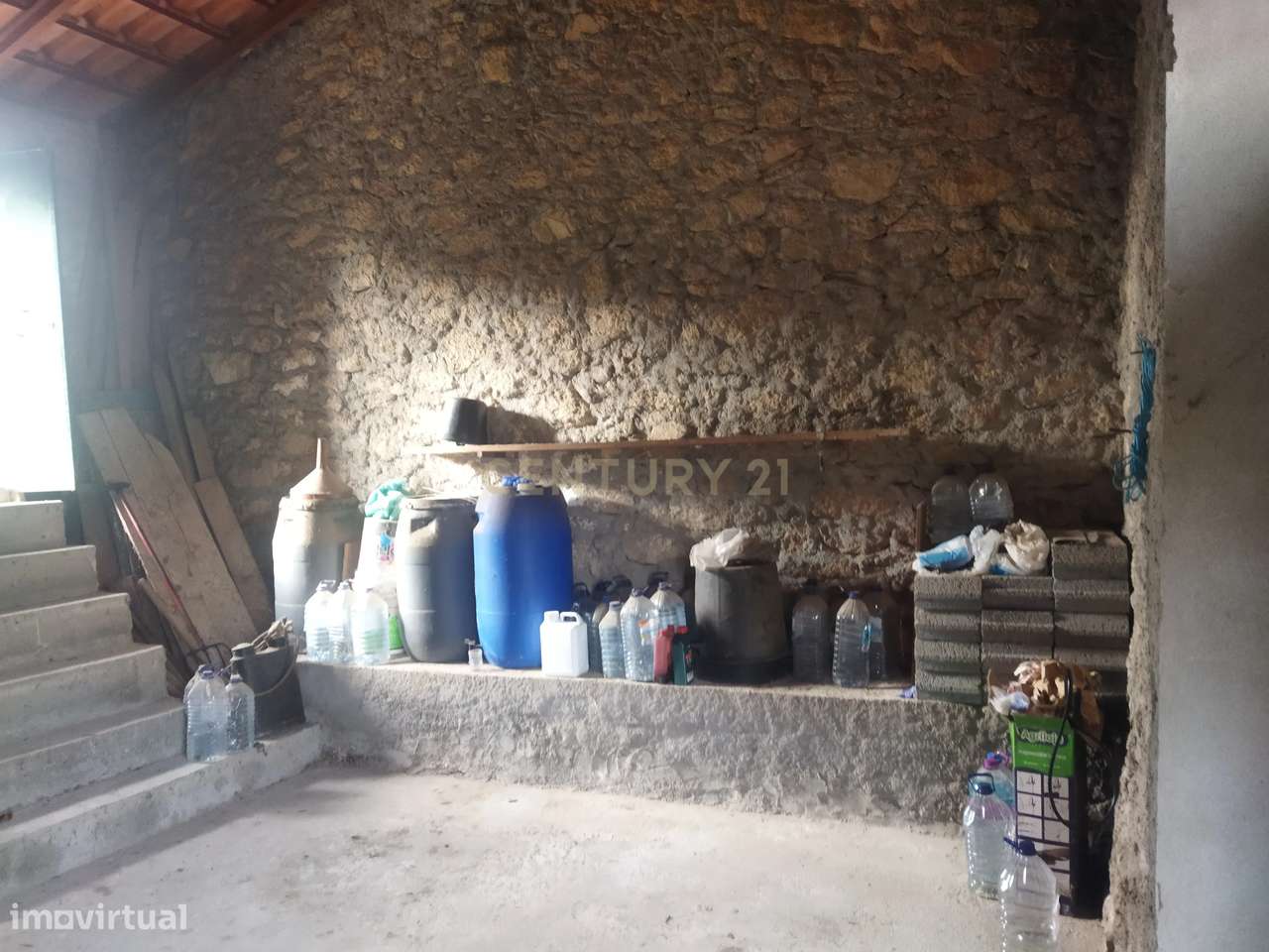 Terreno Urbano 396 m2 com garagem de 36m2, Aldeia do Bispo, Penamacor - Grande imagem: 3/10