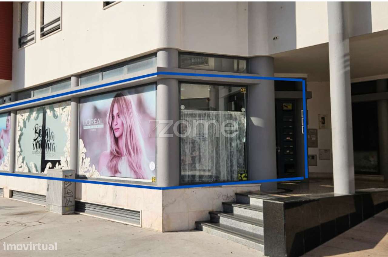 Loja 177 m2 Barreiro-0