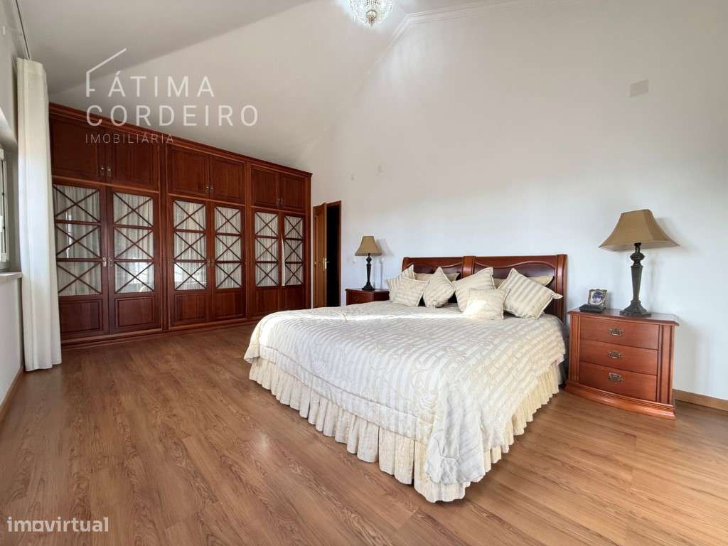 Morada Condomínio Privado Quinta do Peru-26