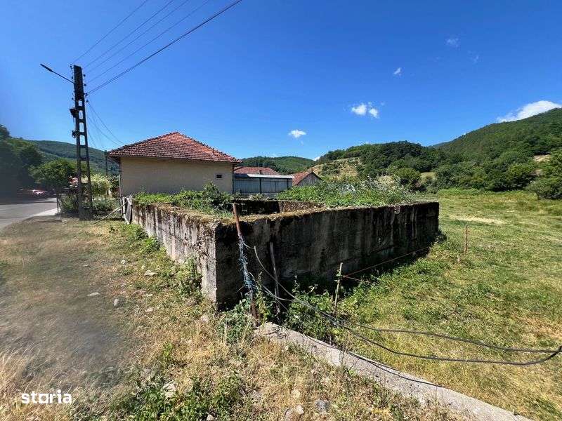 Teren intravilan cu fundatie inalta 100mp, in Tarcaita - Imagine principală: 5/8