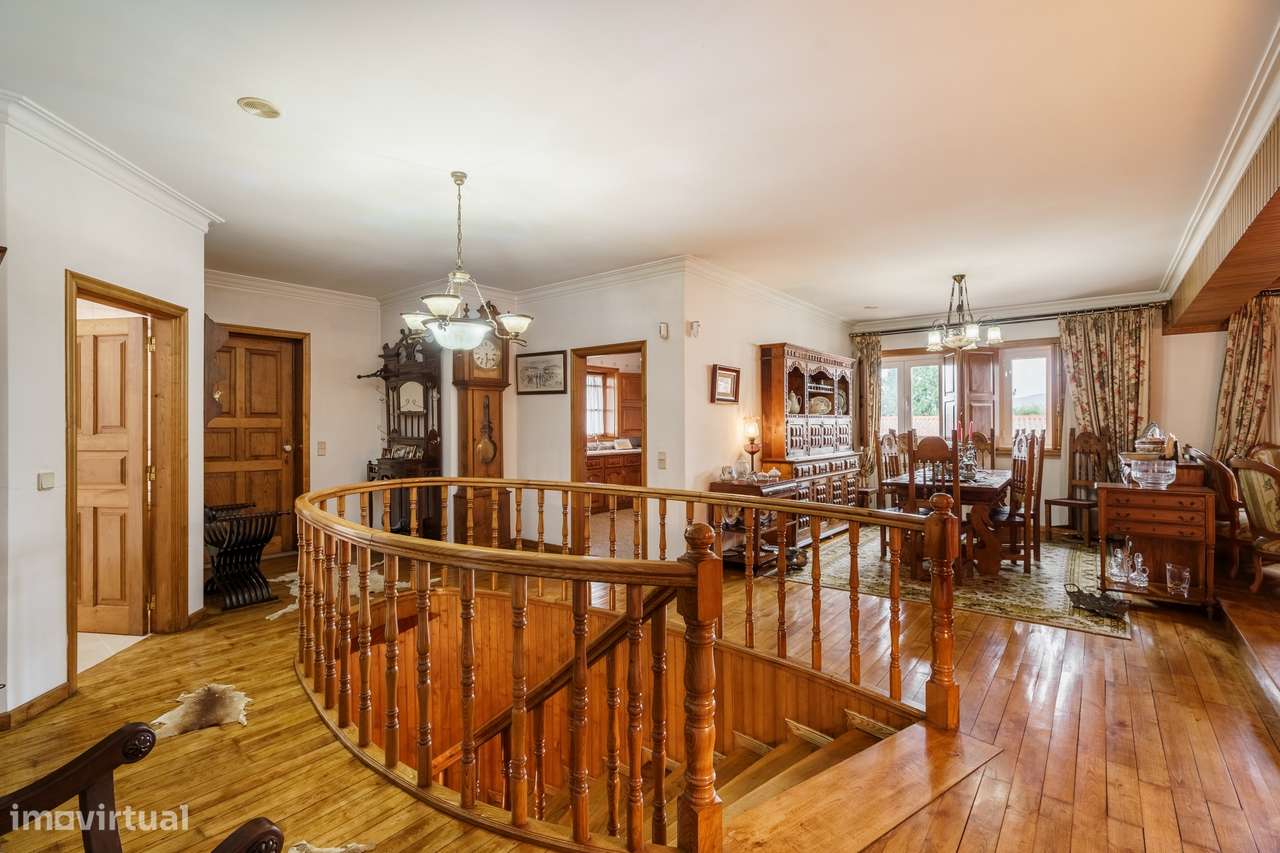 Moradia T5 em pedra em Vila Verde da Raia - Chaves-18