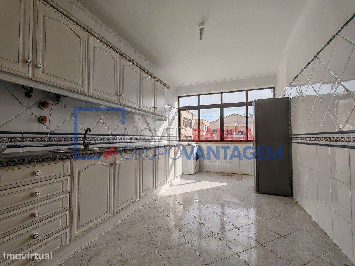 APARTAMENTO T4 SANTARÉM - Grande imagem: 4/14