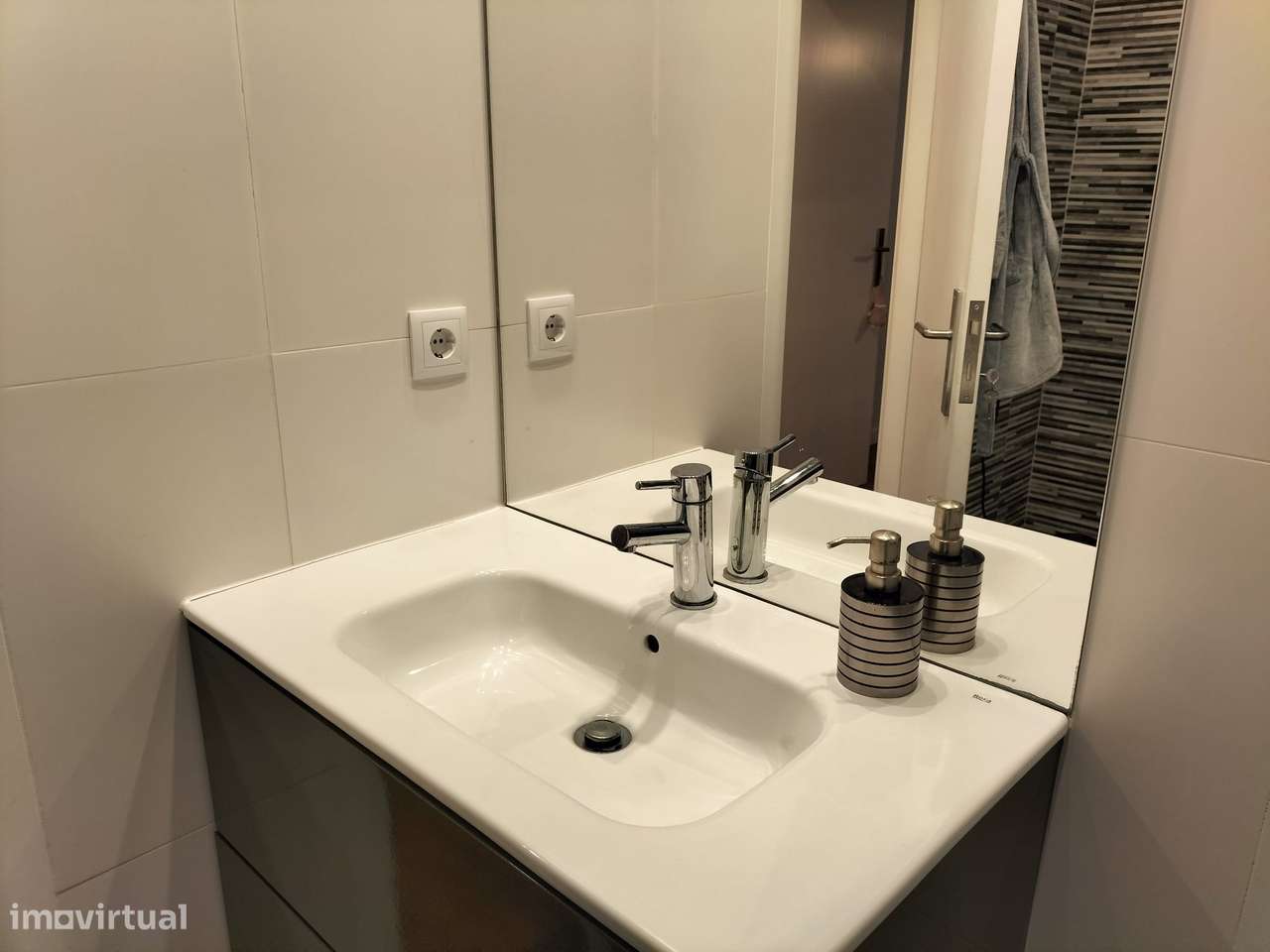 Andar T2 no Tovim, Santo António dos Olivais-10