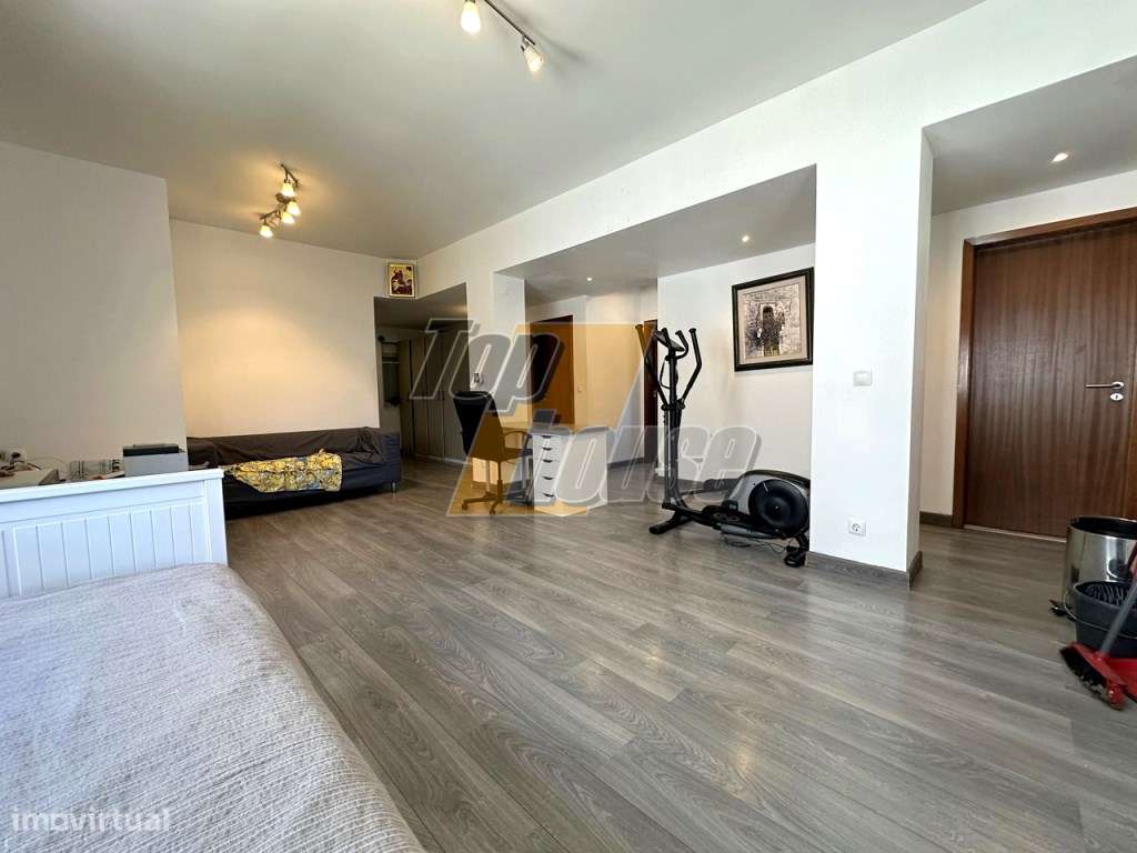 Moradia Isolada T4+1 - Vista de Mar - Charneca de Caparica-14