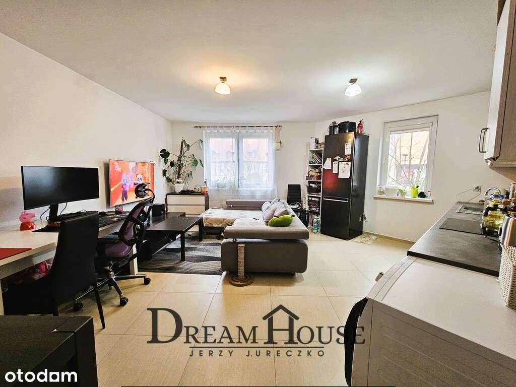 2 pokojowe mieszkanie w centrum/środmieście!-2