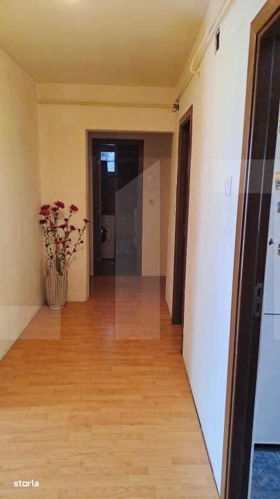 Apartament cu 4 camere, 2 bai, 2 balcoane, Miorita, spatios si luminos - Imagine principală: 4/9