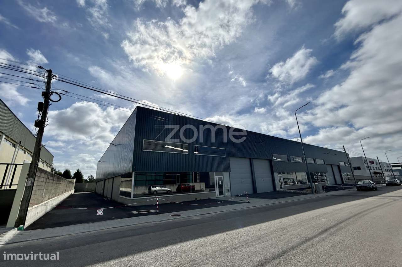Armazém com 675m2 na Zona Industrial da Palhaça, Aveiro - Grande imagem: 2/15