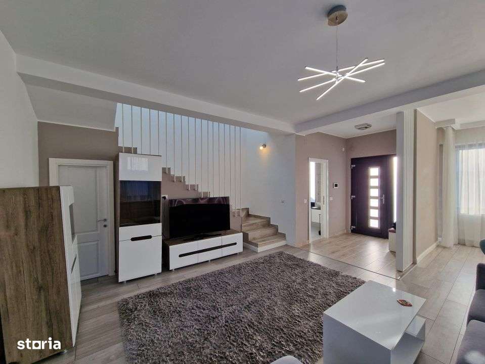 Vila de lux, spatioasa,  zona Ford - Imagine principală: 3/16