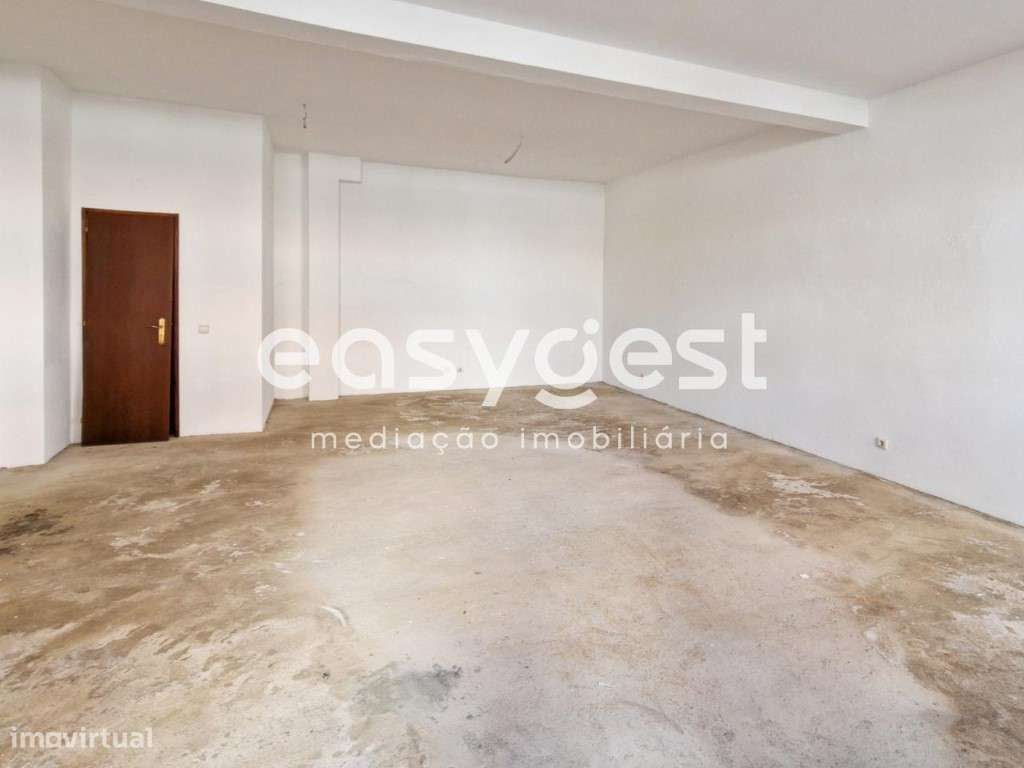 Loja com 60m2 em Olhão - Grande imagem: 2/9