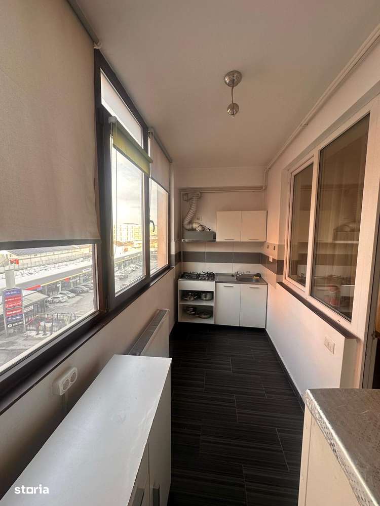 Garsoniera cu balcon și lift, Militari Residence-12