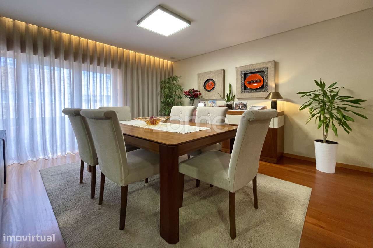 Luxuoso T4 com 2 Suites | Centro de S.M.Feira - Grande imagem: 4/38