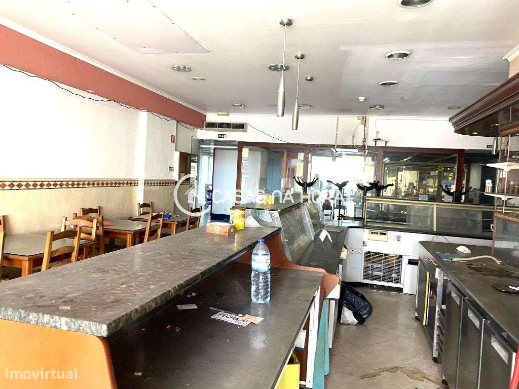 Estabelecimento Comercial para Venda em Almada no centro comercial ... - Grande imagem: 5/10