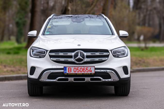 Mercedes-Benz GLC 300 e 4Matic 9G-TRONIC Exclusive - 4