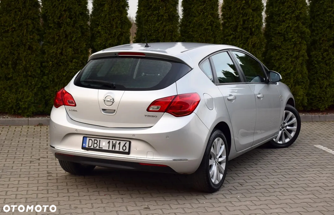 Opel Astra IV 1.4 T Active - 3