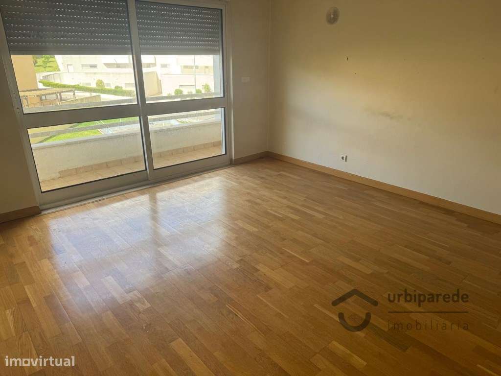 Apartamento T3 no Jardins da Parede.-4