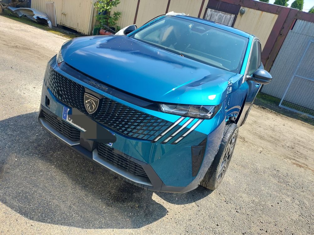 Peugeot 3008 III (2024-) 1.2 PureTech mHEV Allure Pack S&S e-DCS6 2024