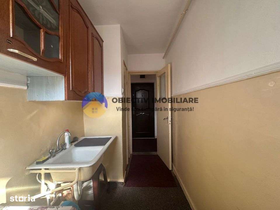 Garsoniera de vanzare – bloc de apartamente Darmanesti - Imagine principală: 5/9