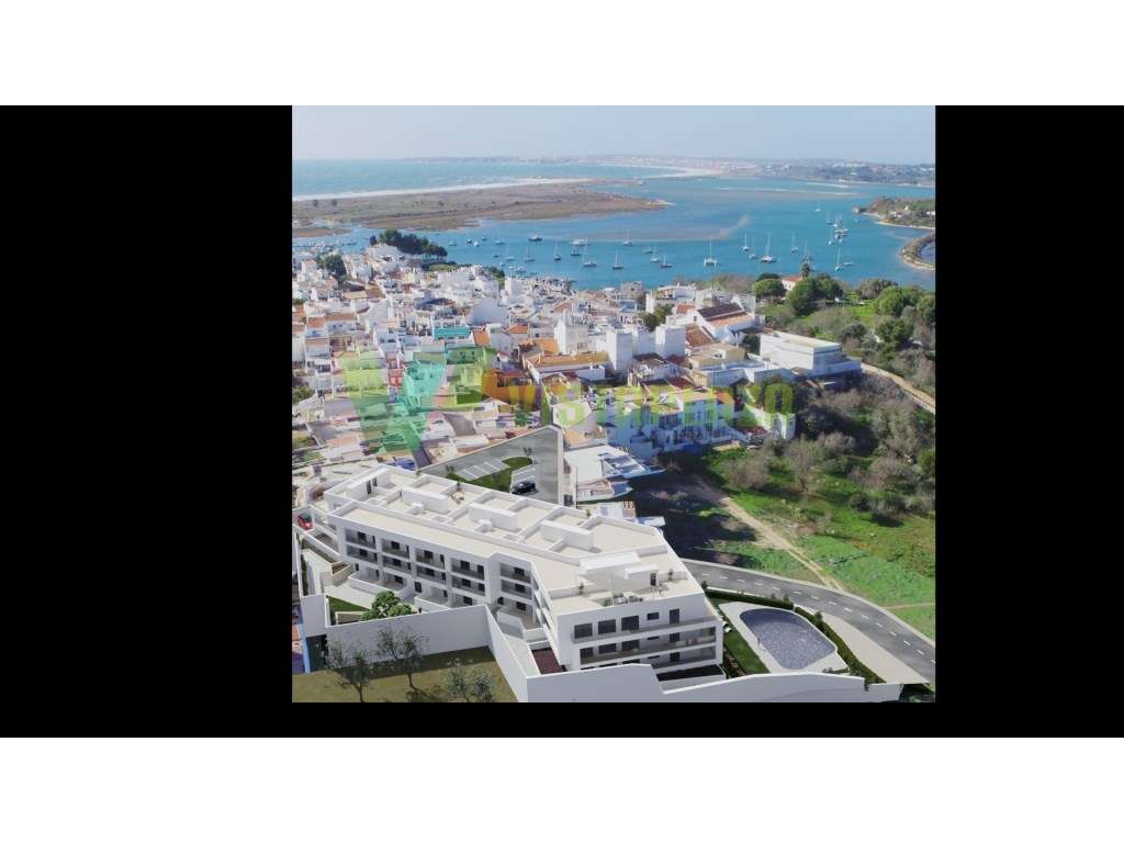 Garagem Box no Centro de Alvor Para dois Carros - Grande imagem: 4/11