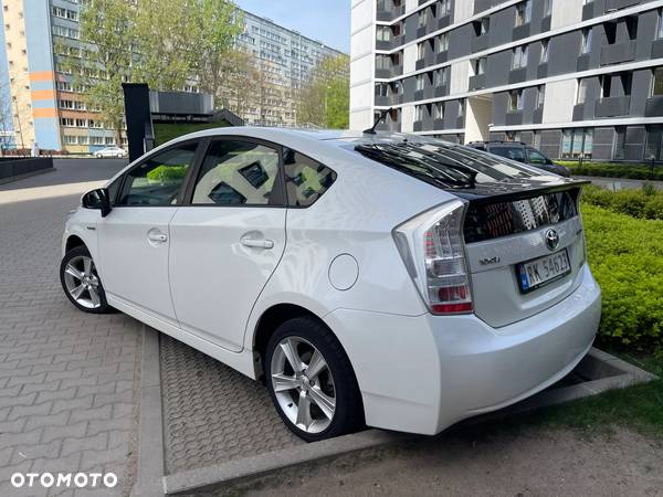 Toyota Prius (Hybrid) Comfort - 5