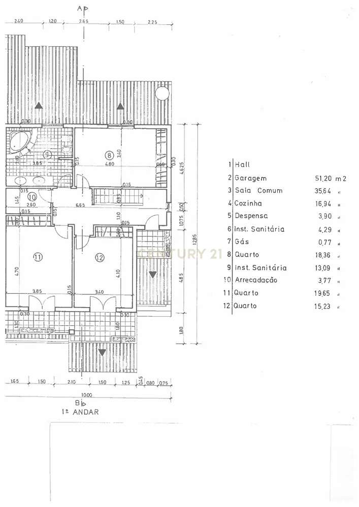 Moradia T3 com piscina e amplo espaço exterior-49