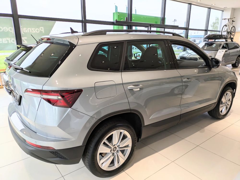 SKODA KAROQ Karoq Drive 1,5 TSI 150 KM 6-biegowa manualna