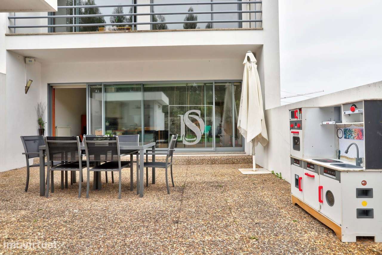 Moradia T3 com espaço exterior e garagem - Nogueira - Maia-11