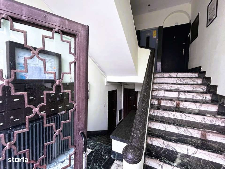 Vand apartament boem, intr-un bloc ca un refren-10