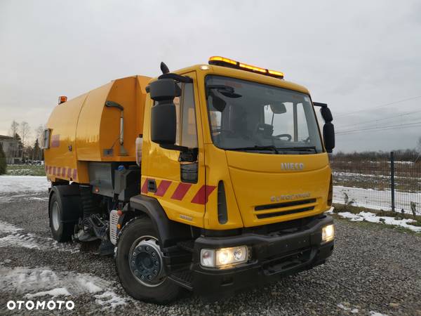 Iveco Eurocargo 180e25 euro 5 zamiatarka Johanston VT800 - 23