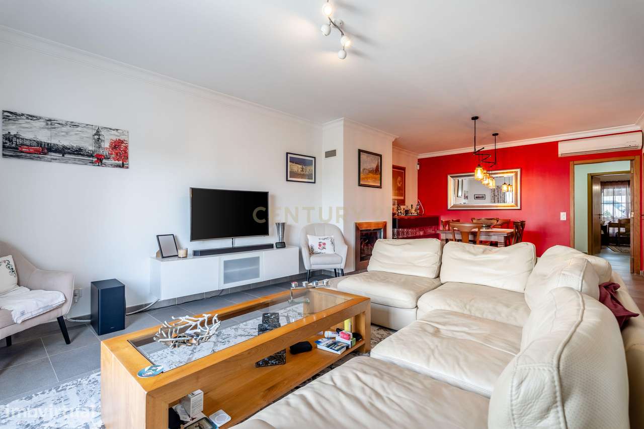 Moradia T4 | Faro | Garagem | Zona Exterior - Grande imagem: 3/34