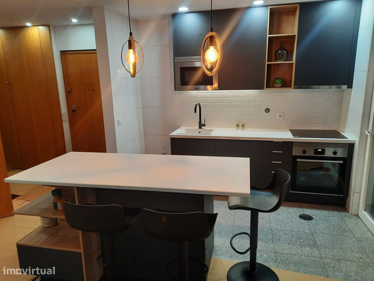 Apartamento T4 Rio Tinto / Cidade Jovem remodelado