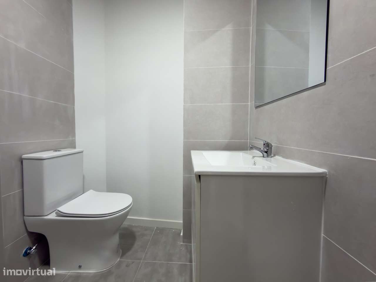 Apartamento T3 com logradouro, totalmente renovado-17