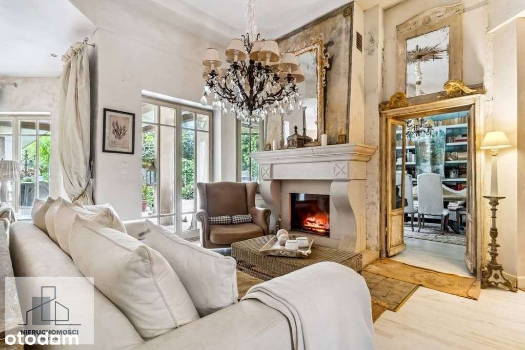 Parterowa Rezydencja Z Basenem, duża działka, styl-0