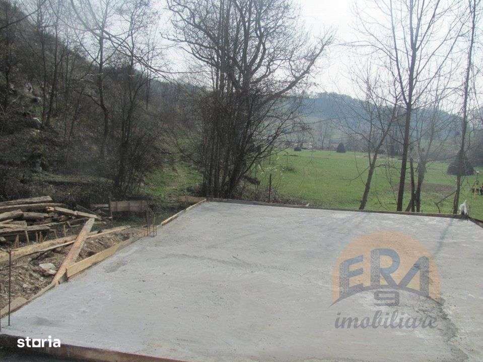 Proprietate de vacanta, pensiune si pastravarie - Imagine principală: 4/5